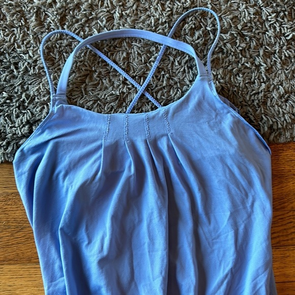 Lululemon Periwinkle Flow and Go Tank In Lullaby Size 4 - Picture 5 of 14